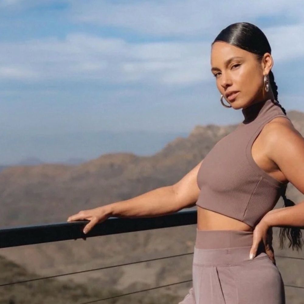 ATHLETA X ALICIA KEYS | Smoked Almond Compression Crop Top Women’s Size Large